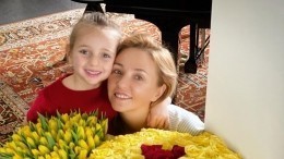Шестилетняя дочь Навки и Пескова поразила Рудковскую песней на английском языке