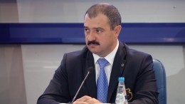 Александр Лукашенко освободил сына от должности помощника президента