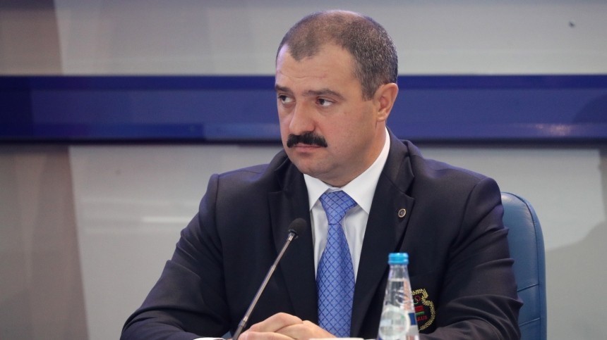 Александр Лукашенко освободил сына от должности помощника президента