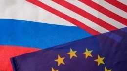 В Кремле прокомментировали новые санкции ЕС и США против России