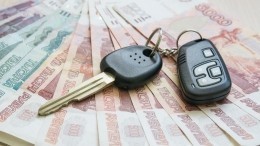 Продажи легковых авто в РФ впервые пошли вверх с прошлого года