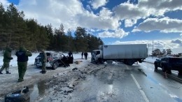 Список погибших в страшном ДТП с легковушкой и грузовиком под Самарой