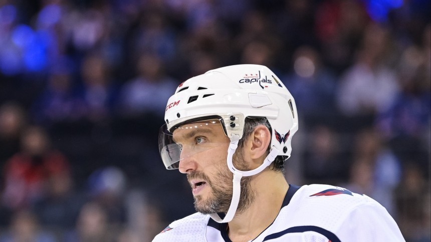 Овечкин сократил отставание от Эспозито по голам за карьеру в НХЛ