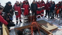 На Байкале ученые установили нейтринный телескоп