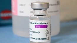 Тромбоз и кровотечения: Почему все больше стран отказываются от AstraZeneca