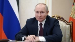 Песков объяснил причины закрытости мероприятия по вакцинации Путина