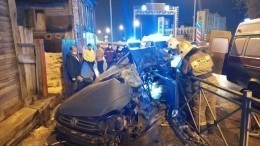Видео: трое погибли в жутком ДТП с иномаркой и скорой в Самаре