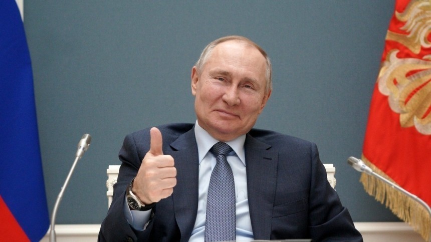 Песков заявил об отсутствии у Путина побочных эффектов после вакцинации
