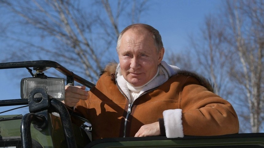 «Ничего сложного»: Путин признался в любви к контрастным ваннам