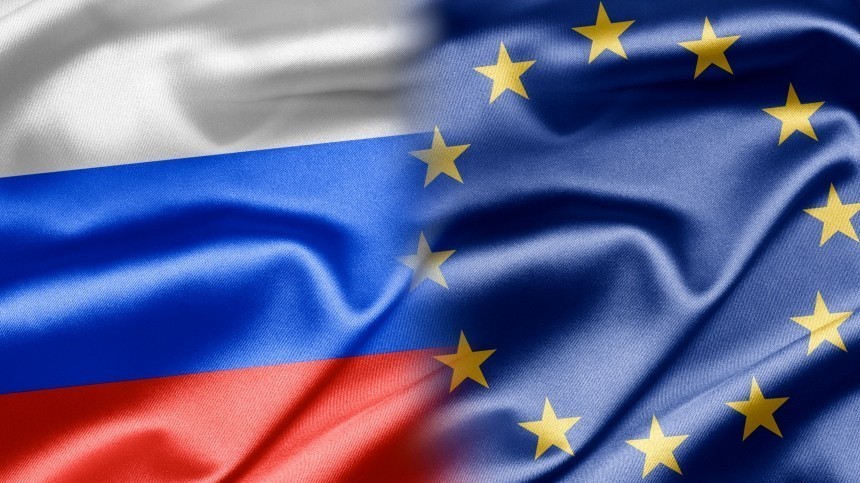 Путин заявил Макрону и Меркель о готовности РФ возобновить связи с ЕС