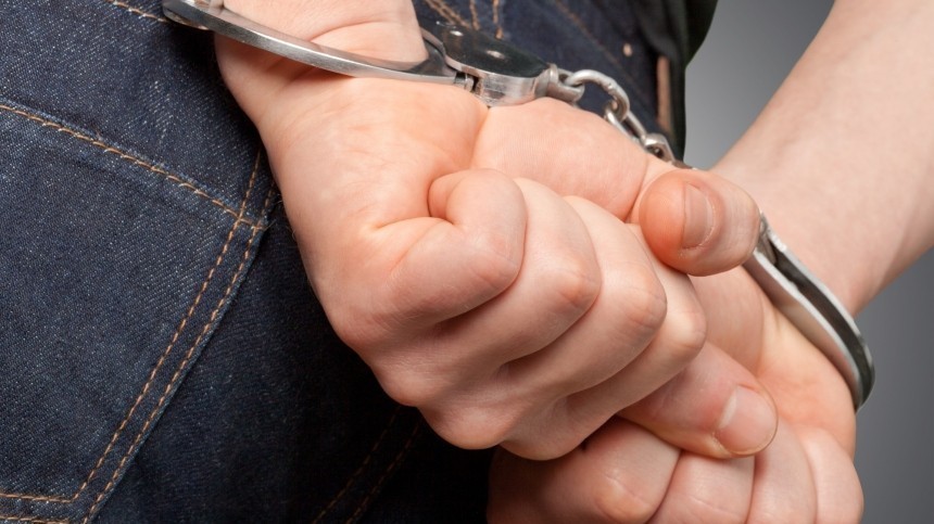 Бывший сотрудник СК Петербурга задержан по подозрению в хищении казенных денег