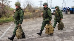 Видео: боевики ВСУ вывесили флаг нацистской Германии после приезда Зеленского