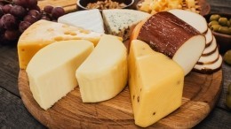ТОП-6 лайфхаков, как правильно хранить сыр — видео