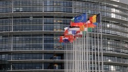 С миру по нитке: Чехия призвала ЕС выслать «хотя бы по одному» дипломату РФ