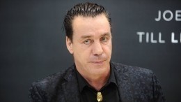 Лидер Rammstein представил клип на песню «Любимый город» в День Победы