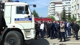 Полиция проверяет информацию о стрельбе в школе Казани