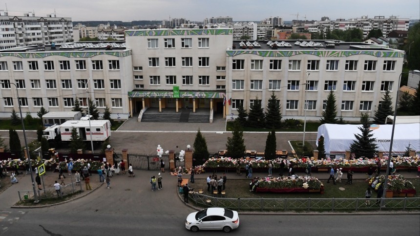 Глава Татарстана призвал жестко пресекать героизацию подозреваемого в стрельбе в сети