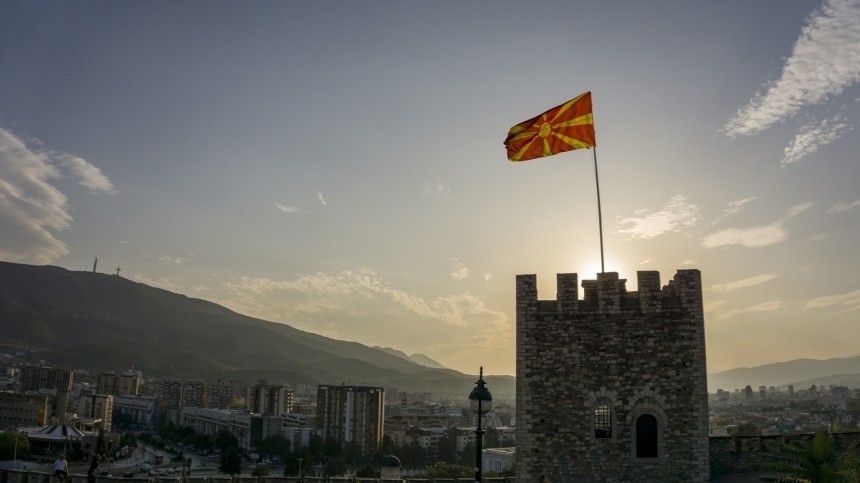 Российского дипломата высылают из Северной Македонии