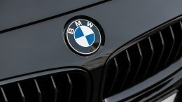 Рэпер на BMW, который пытался переехать подростка, может избежать наказания