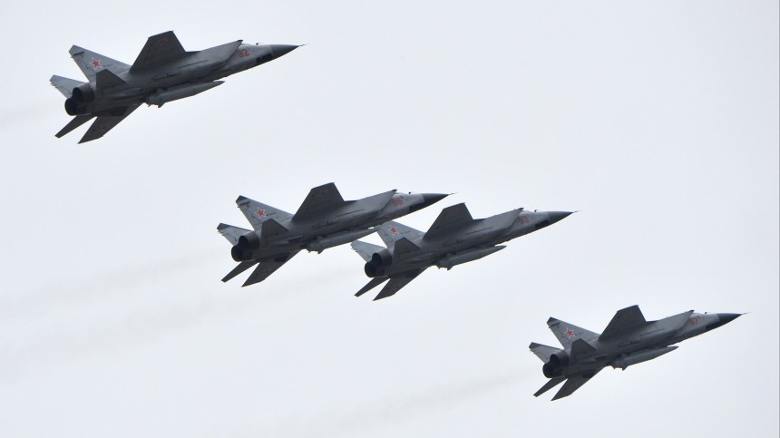 Лучше не соревноваться: в чем преимущество истребителей РФ над авиацией НАТО?