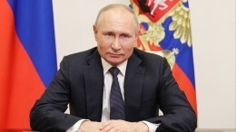 Владимир Путин поздравил граждан с Днем России