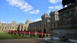 «Невежество»: британцы высмеяли опоздание Байдена к Елизавете II