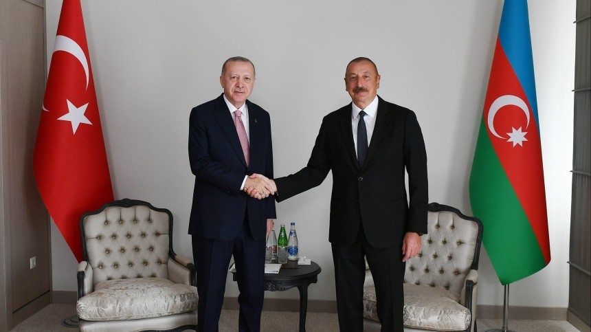 Алиев и Эрдоган подписали декларацию о партнерстве