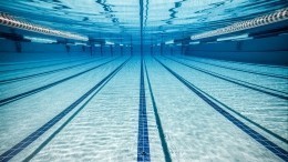 Тело 26-летнего мужчины пролежало в бассейне столичного фитнес-клуба около часа