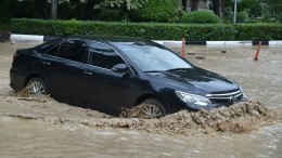 Пляжи закрыты, объявлено штормовое: последние данные по ситуации в Крыму