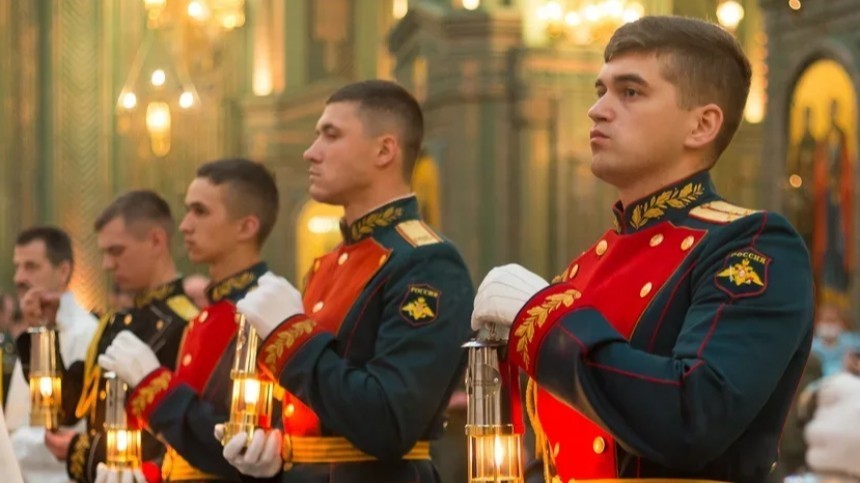 Военнослужащие почтили память участников ВОВ в Главном храме ВС РФ