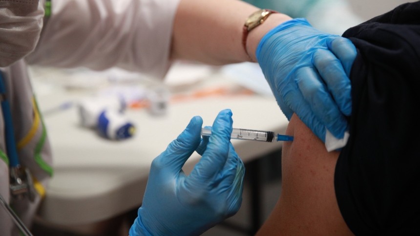 Обязательная вакцинация от СОVID-19 коснется еще восемь регионов России