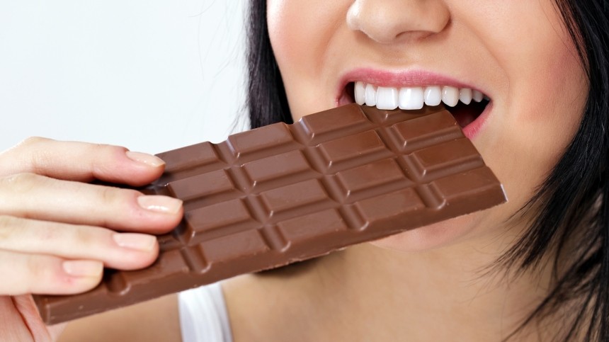 Сенсационное исследование: употребление шоколада по ночам помогает сжечь жир