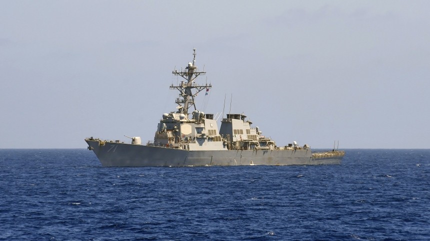 Американский ракетный эсминец направляется в Черное море для участия в учениях