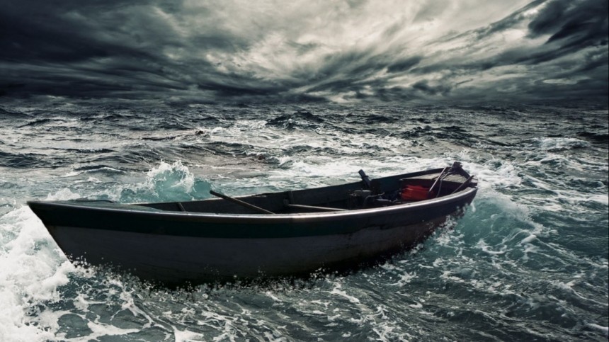 Корабль-призрак: у британских островов в Вест-Индии нашли лодку с 20 телами