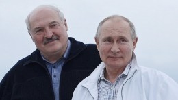 Путин выразил солидарность Лукашенко в условиях санкционного давления