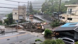 Шок-видео! Селевой поток снес дома, машины и столбы в Японии, 20 человек пропали