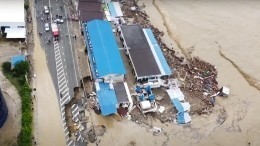В шести районах Кубани ввели режим ЧС — кадры затопления с коптера