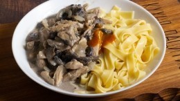 Куриная грудка с грибами в сливочном соусе — пошаговый рецепт с фото