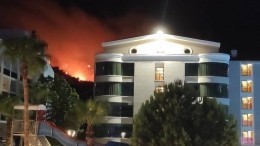 Российская туристка о ситуации на турецком курорте: «Везде гарь, дым и смог»