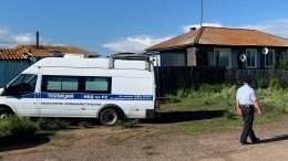 СКР опубликовал кадры из дома, где бывший зэк убил семью в Хакасии