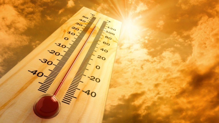 Гидрометцентр предупредил об аномальной жаре в ряде регионов России