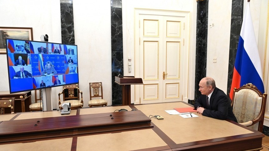 Путин обсудил с Совбезом РФ международное сотрудничество в сфере безопасности