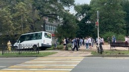 Переполненная маршрутка вылетела на тротуар и сбила пешеходов в Ставрополе