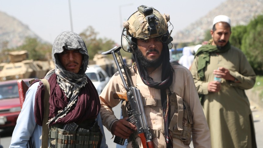 Талибы напали на снимающих протест журналистов в Афганистане