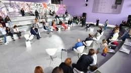 Продвижение российского кино за границу обсудили на Russian Creative Week