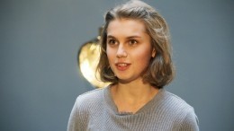 Разведенная Мельникова отреагировала на слухи о романе с Прилучным