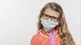 Иммунолог рассказал, почему дети стали тяжелее переносить коронавирус