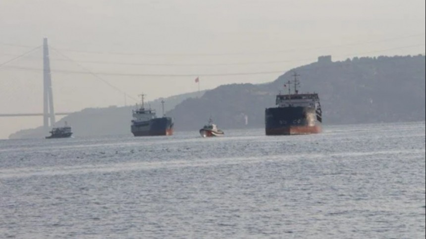 Российский сухогруз столкнулся с турецким кораблем в проливе Босфор