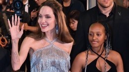 Джоли впервые за два года вышла в свет и взяла с собой 16-летнюю дочь
