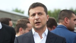 Журналистку жестко отстранили от Зеленского после вопроса о тюрьме и санкциях